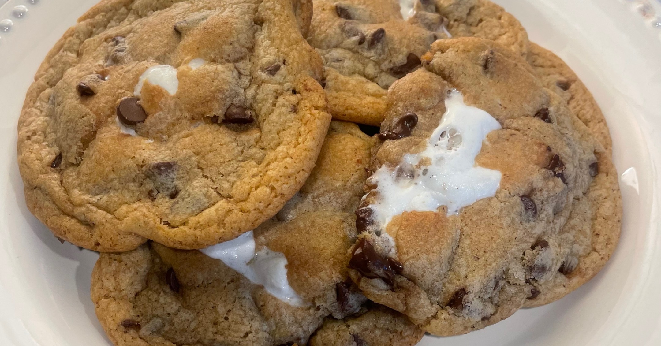 S'mores cookies with marshmallow filling and chocolate chips