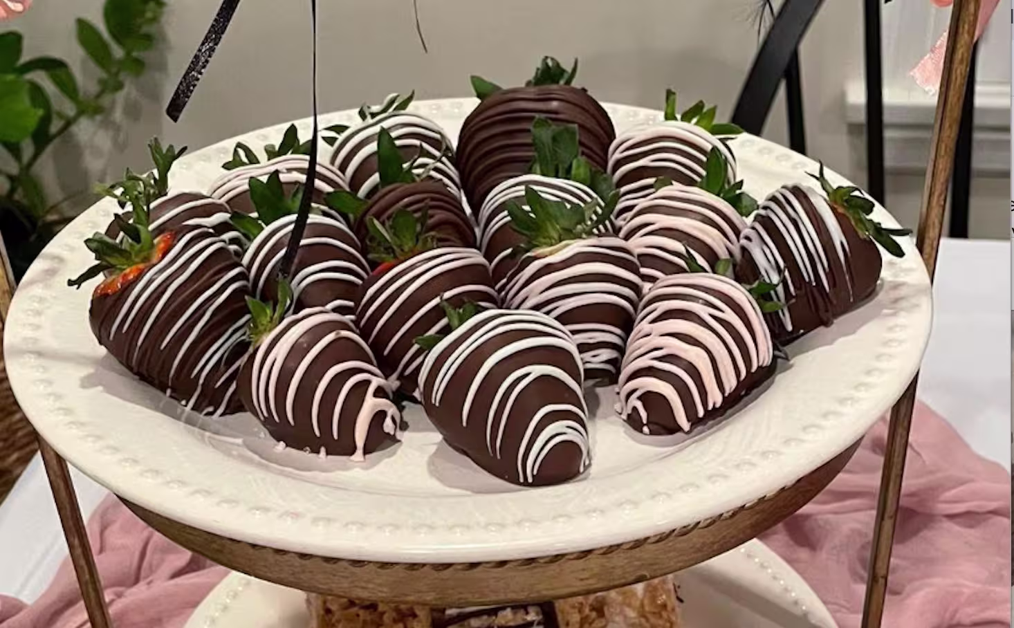 Chocolate covered strawberries with white chocolate drizzle