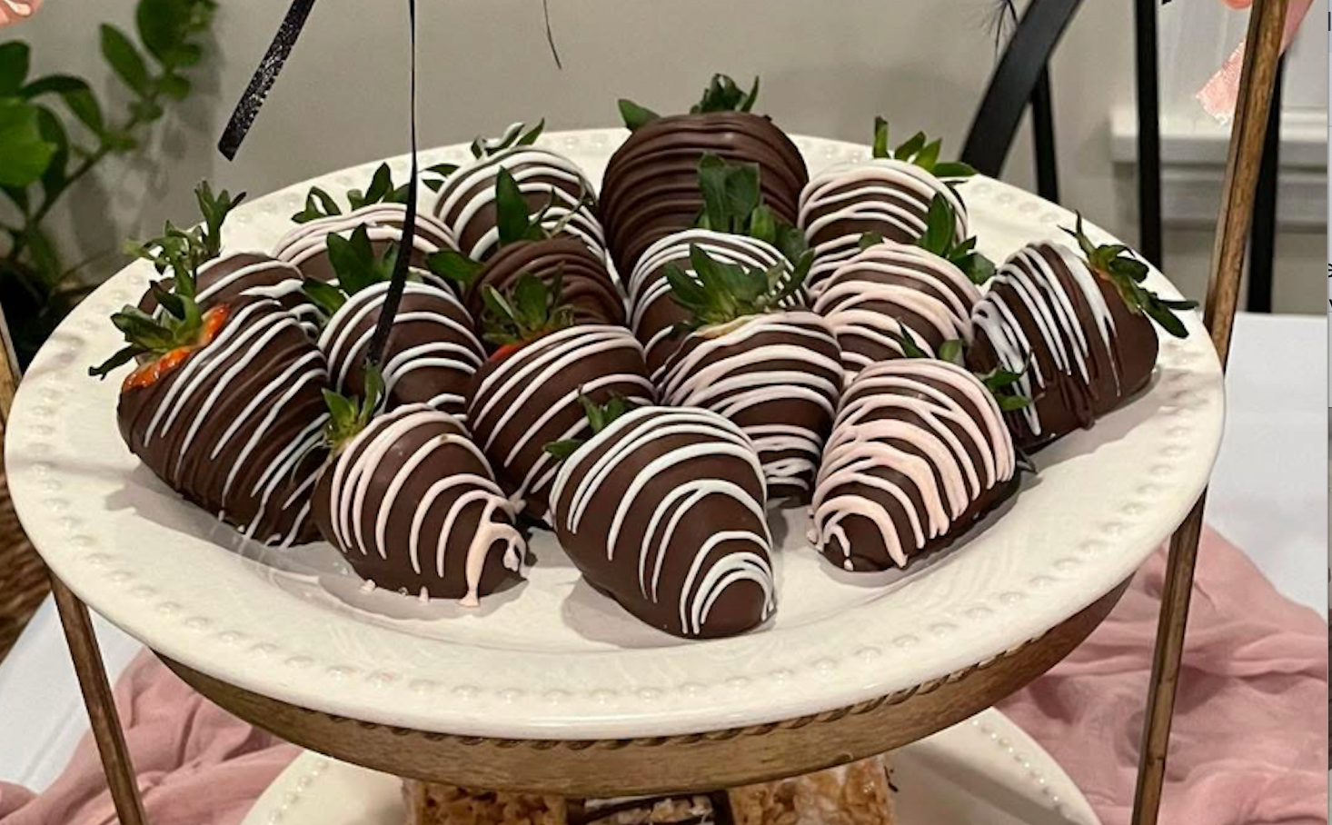 Chocolate covered strawberries with white chocolate drizzle